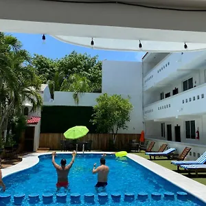 Balxiba 3*, Playa del Carmen Mexico